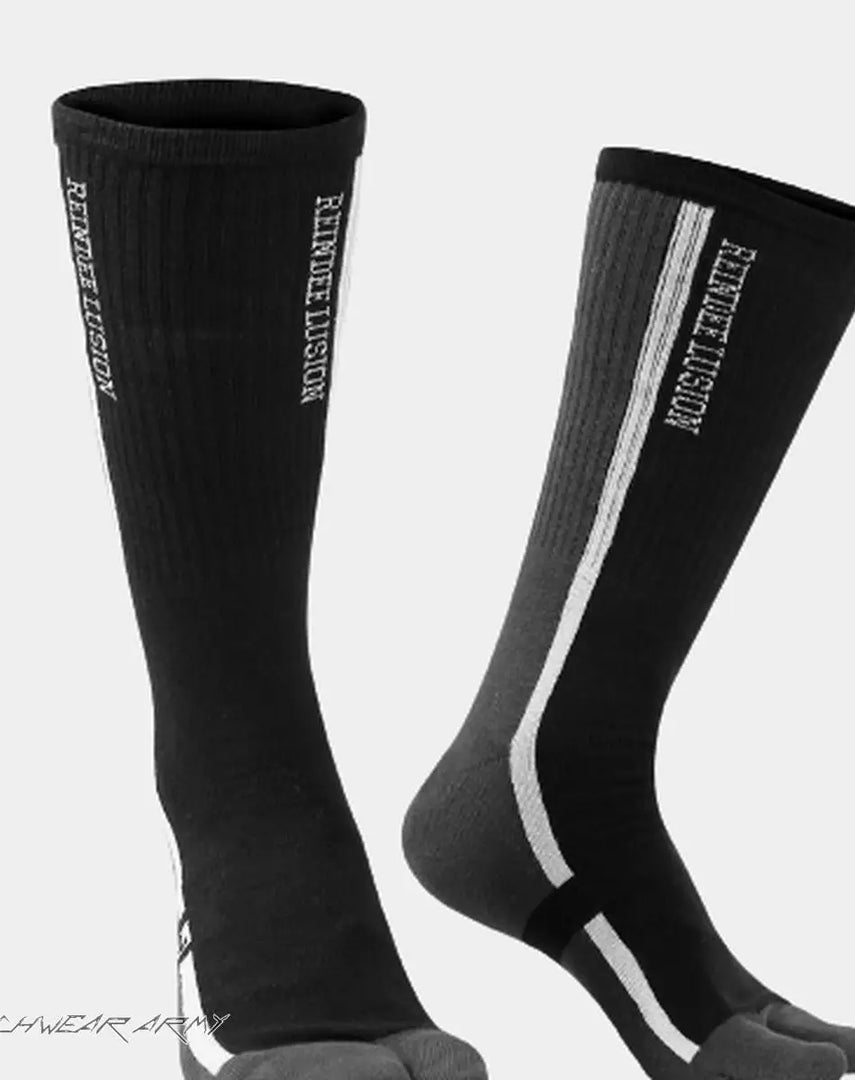 Good Streetwear Socks - TOE-DIVIDED - Footwear - Men -