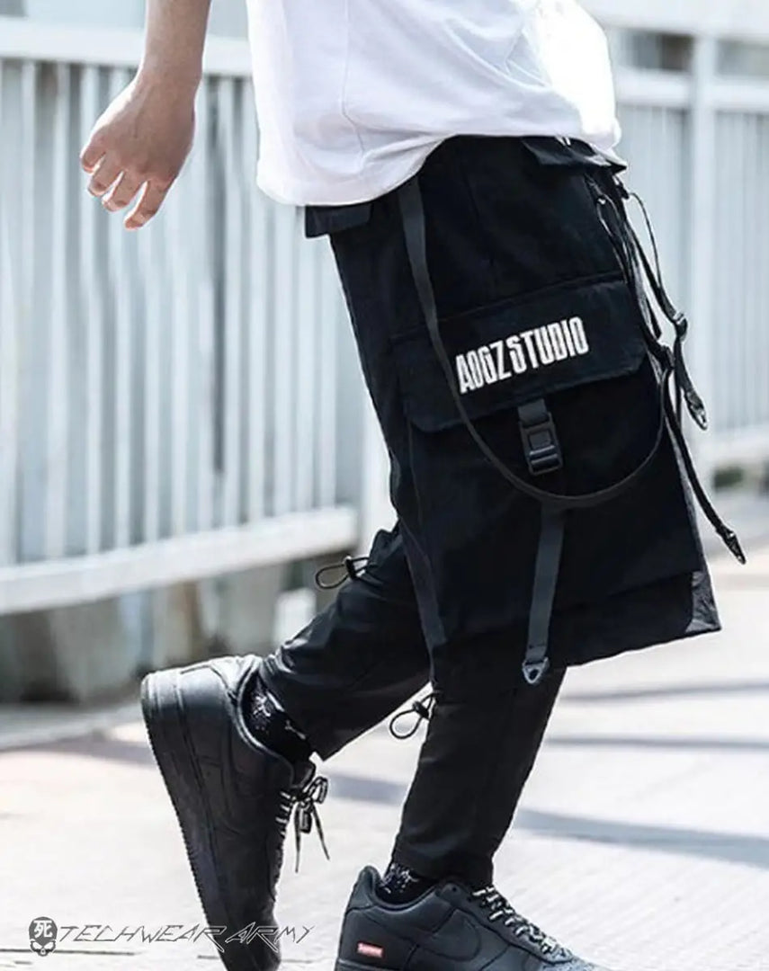 Men’s Black Techwear Cargo Shorts With Straps - Clothing